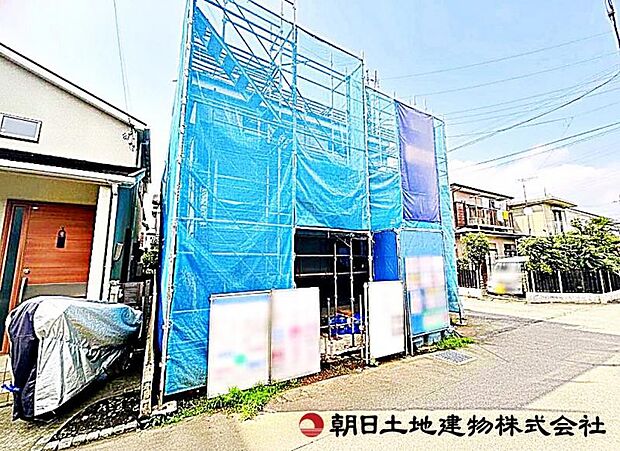 現在建築中の現場で工事進行中です。現地写真(2026年7月9撮影)をご覧ください。