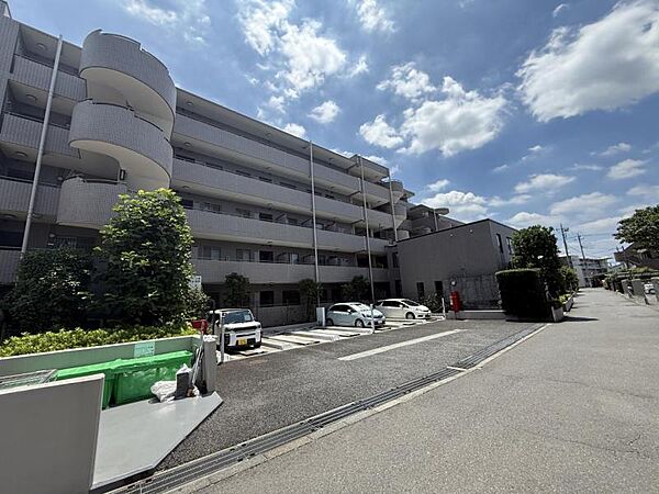 現地写真（2026年7月9日撮影）。室内はリフォーム中です。