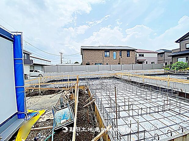 現在建築中の現場で工事進行中です。現地写真（2026年7月17日撮影）をご覧ください。