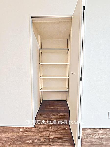 【収納】使いやすい収納スペースです。日常の荷物をまとめて管理でき、居室や生活空間を広く活用できます。
