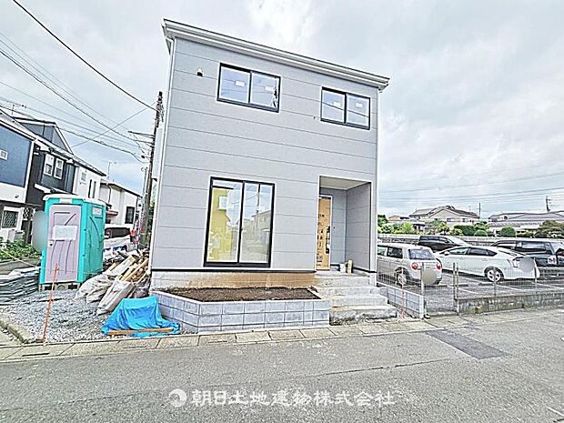 現在建築中の現場で工事進行中です。現地写真(2026年8月15日撮影)をご覧ください。