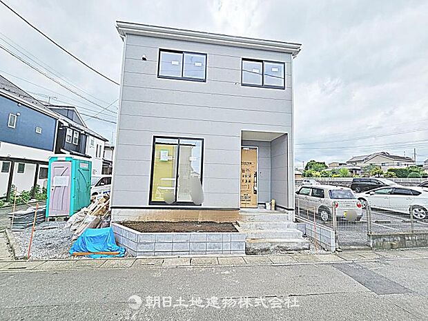 現在建築中の現場で工事進行中です。現地写真(2026年8月15日撮影)をご覧ください。