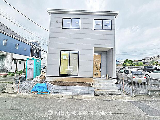 現在建築中の現場で工事進行中です。現地写真(2026年8月15日撮影)をご覧ください。