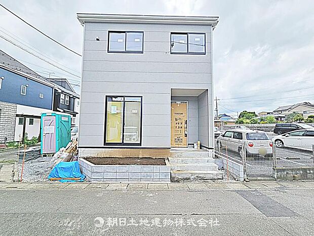 現在建築中の現場で工事進行中です。現地写真(2026年8月15日撮影)をご覧ください。