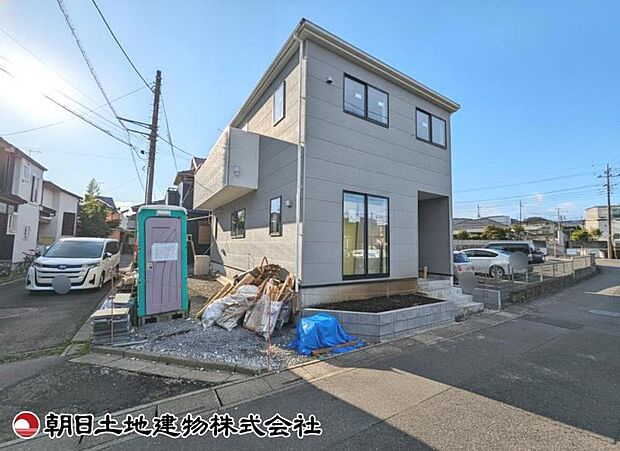 現在建築中の現場で工事進行中です。現地写真(2026年8月15日撮影)をご覧ください。