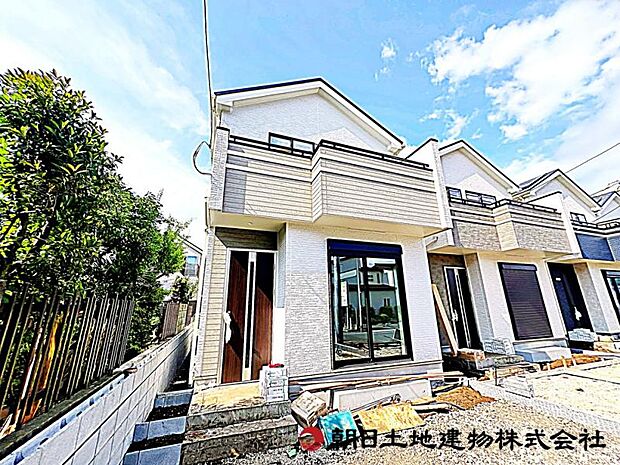 現在建築中の現場で工事進行中です。現地写真(2026年7月18日撮影)をご覧ください。