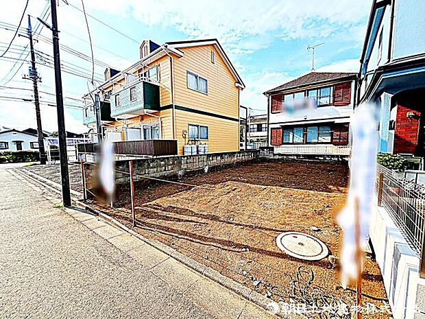 現在建築中の現場で工事進行中です。現地写真(2026年7月30日撮影)をご覧ください。