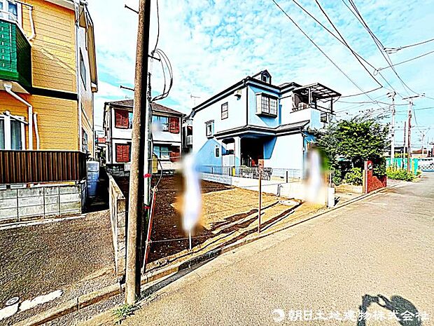 現在建築中の現場で工事進行中です。現地写真(2026年7月30日撮影)をご覧ください。