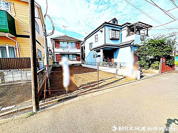 現在建築中の現場で工事進行中です。現地写真(2026年7月30日撮影)をご覧ください。