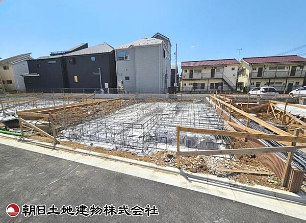 現在建築中の現場で工事進行中です。現地写真（2026年7月19日撮影）をご覧ください。