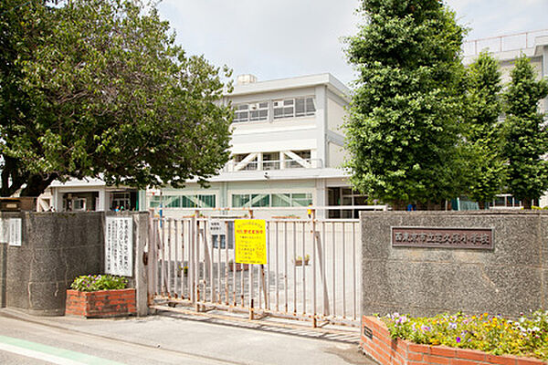 西東京市立芝久保小学校まで徒歩7分554ｍ！通学施設が徒歩圏内で、お子様の通学も安心の立地です。
