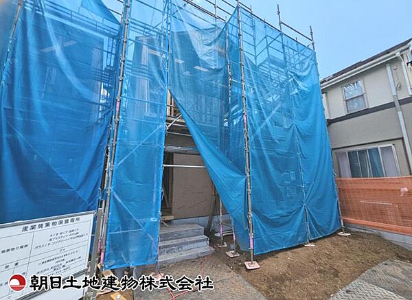 現在建築中の現場で工事進行中です。現地写真（2026年7月19日撮影）をご覧ください。