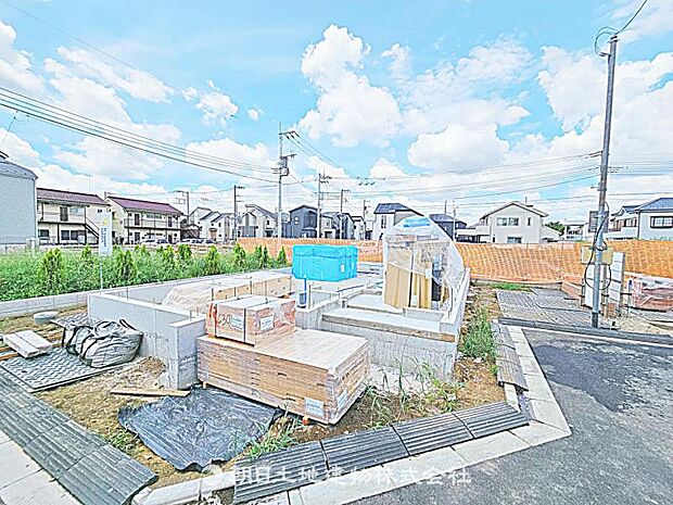現在建築中の現場で工事進行中です。現地写真(2026年7月19日撮影)をご覧ください。
