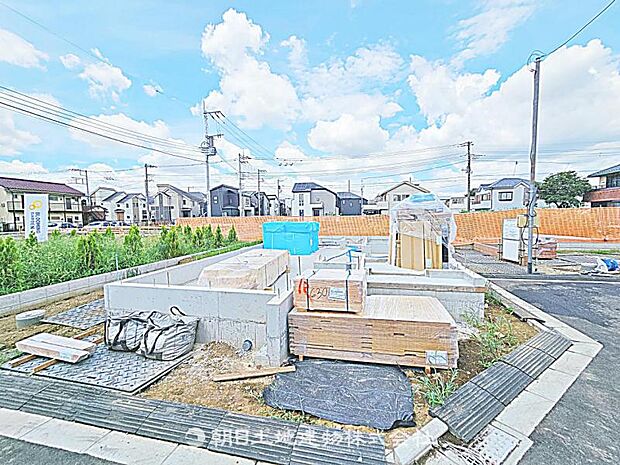 現在建築中の現場で工事進行中です。現地写真(2026年7月19日撮影)をご覧ください。