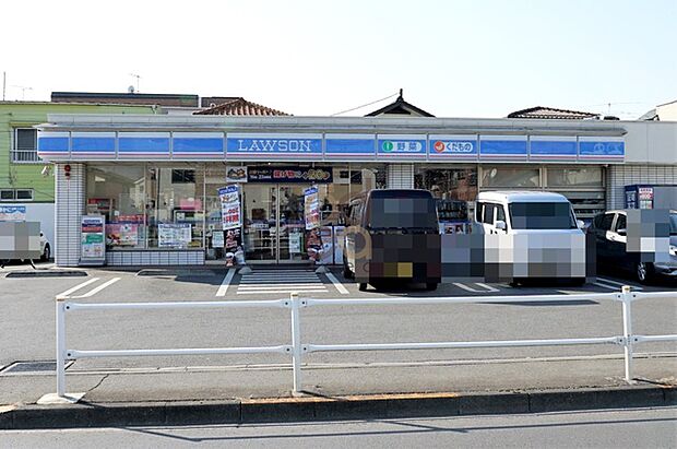 ローソン小平学園東町店まで徒歩5分365m!毎日の通学負担を軽減できる、子育て世帯に嬉しい環境。