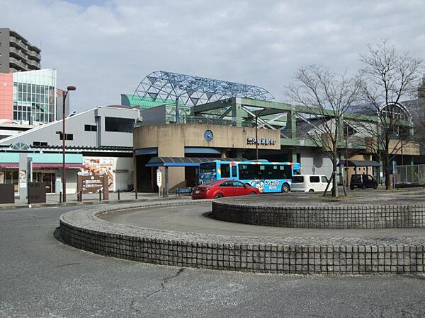 西武池袋線「東久留米」駅まで徒歩21分1640ｍ！周辺は閑静な住宅街で落ち着いた環境。毎日の通勤や通学も快適です。