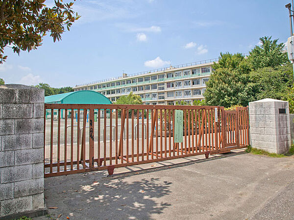 所沢市立山口小学校まで徒歩6分469ｍ！毎日の通学負担を軽減できる、子育て世帯に嬉しい環境。