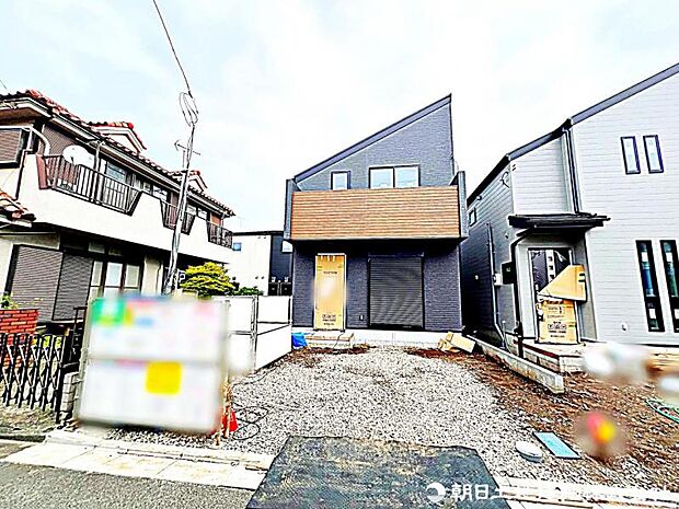 現在建築中の現場で工事進行中です。現地写真(2026年8月23日撮影)をご覧ください。