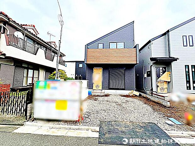現在建築中の現場で工事進行中です。現地写真(2026年8月23日撮影)をご覧ください。