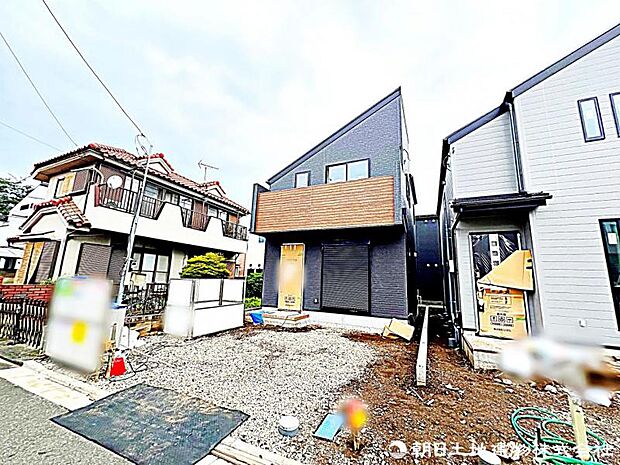現在建築中の現場で工事進行中です。現地写真(2026年8月23日撮影)をご覧ください。