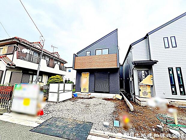 現在建築中の現場で工事進行中です。現地写真(2026年8月23日撮影)をご覧ください。