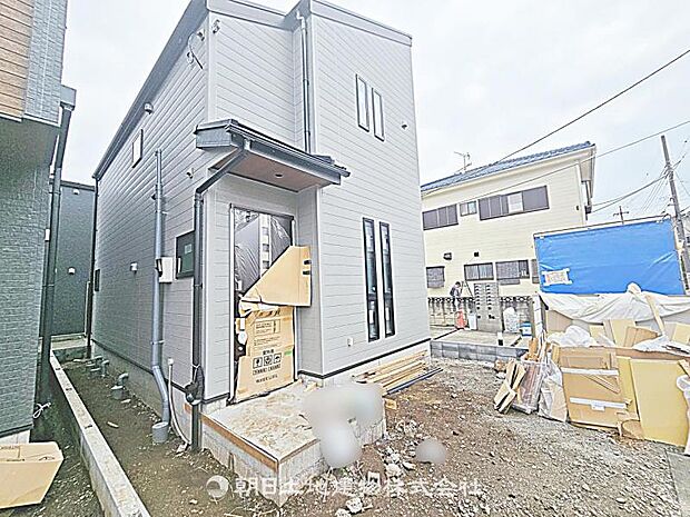 現在建築中の現場で工事進行中です。現地写真(2026年8月23日撮影)をご覧ください。