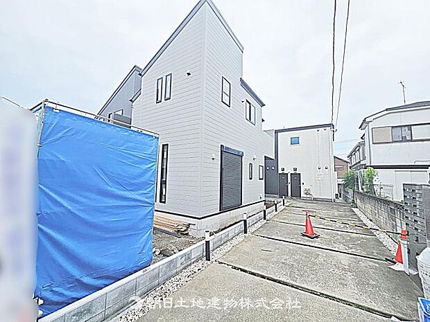 現在建築中の現場で工事進行中です。現地写真(2026年8月23日撮影)をご覧ください。