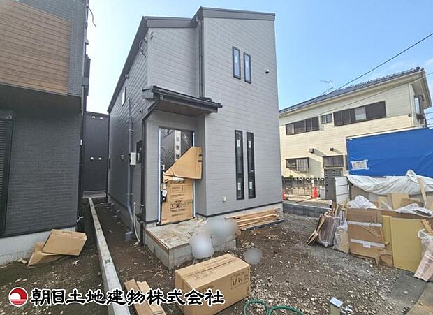 現在建築中の現場で工事進行中です。現地写真(2026年8月23日撮影)をご覧ください。