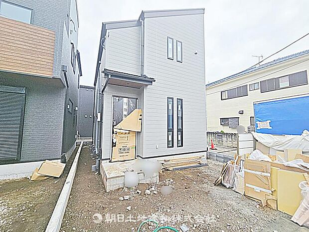 現在建築中の現場で工事進行中です。現地写真(2026年8月23日撮影)をご覧ください。
