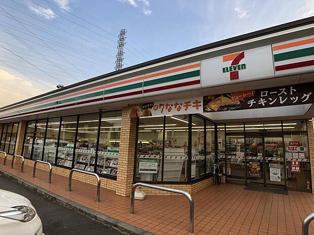 セブンイレブン 小平小川上宿店まで徒歩6分405m!急な買い足しにもすぐ対応でき、忙しい日常をしっかりサポートしてくれます。