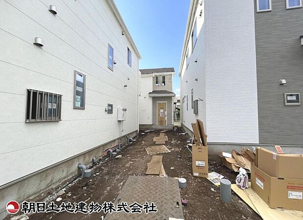 現在建築中の現場で工事進行中です。現地写真(2026年9月3日撮影)をご覧ください。