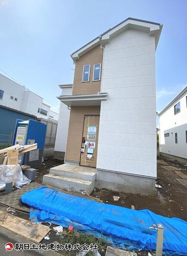 現在建築中の現場で工事進行中です。現地写真(2026年9月3日撮影)をご覧ください。