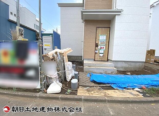 現在建築中の現場で工事進行中です。現地写真(2026年9月3日撮影)をご覧ください。