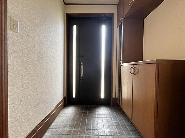 ご家族皆さまで使える、収納スペース充実の玄関