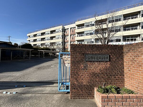 神根中学校　徒歩約18分　約1400ｍ