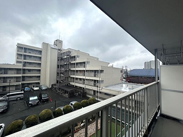 7階建ての3階部分！エレベーターを待たずに階段でも気軽に移動できる高さのため外出時もスムーズ◎