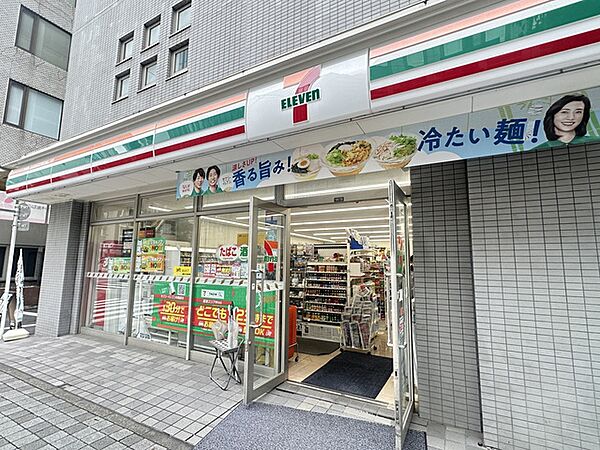 セブン-イレブン　日本橋人形町3丁目店50m徒歩1分