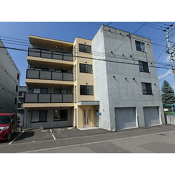 北海道札幌市豊平区平岸三条2丁目(賃貸マンション1LDK・3階・35.58㎡)の写真 その1
