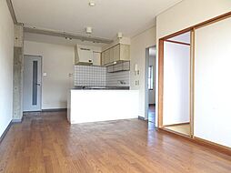 ミコウビル 305 3階2LDKのリビング/ダイニング