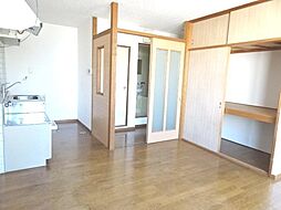 スカイシティSUZUKI 201 2階1Kのリビング/ダイニング