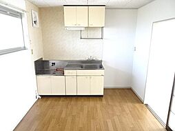 アーバン錦町 203 2階2DKのリビング/ダイニング