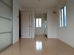 エランビタールNAKANISHI　II 205 2階1LDKのリビング/ダイニング