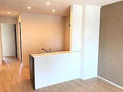 サウスフォレスター 102 1階2LDKのリビング/ダイニング