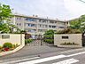 周辺：■川崎市立宮前平中学校…徒歩8分(550m)