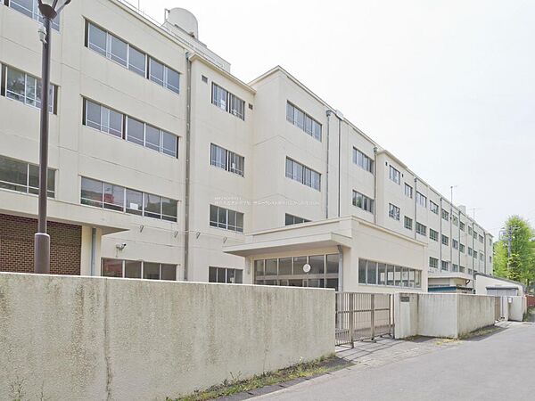 大道中学校まで約1.0Kｍ