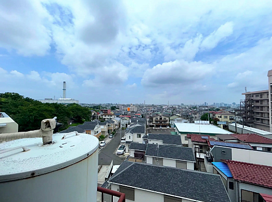 通風良好で、お部屋の換気もしやすいバルコニーです