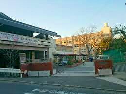 横浜市立永田中学校 距離約600m（徒歩10分）