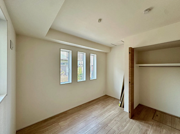 たっぷり収納で、お部屋を広く使えます