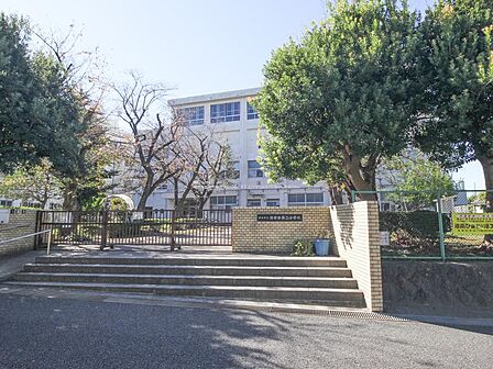 横浜市立港南台第二小学校…徒歩7分