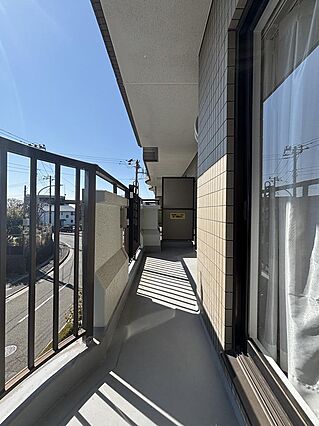 外の空気を感じ...